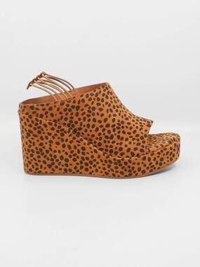 NEW ANTELOPE women's brooklyn leopard print platform wedge sandals in tobacco